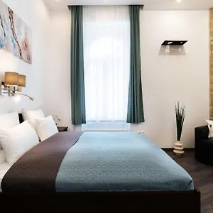 Apartamento Comfy New At Castle, Budapest
