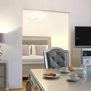 Milford Aparthotel
