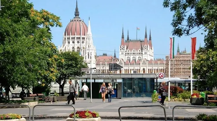 Poppy'S Home By The Danube By Nw Budapest Apartment